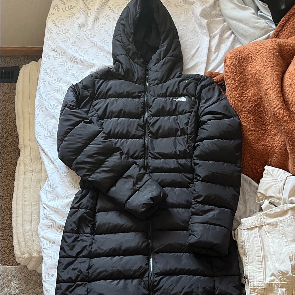 The North Face Women's Black Hooded Puffer Coat